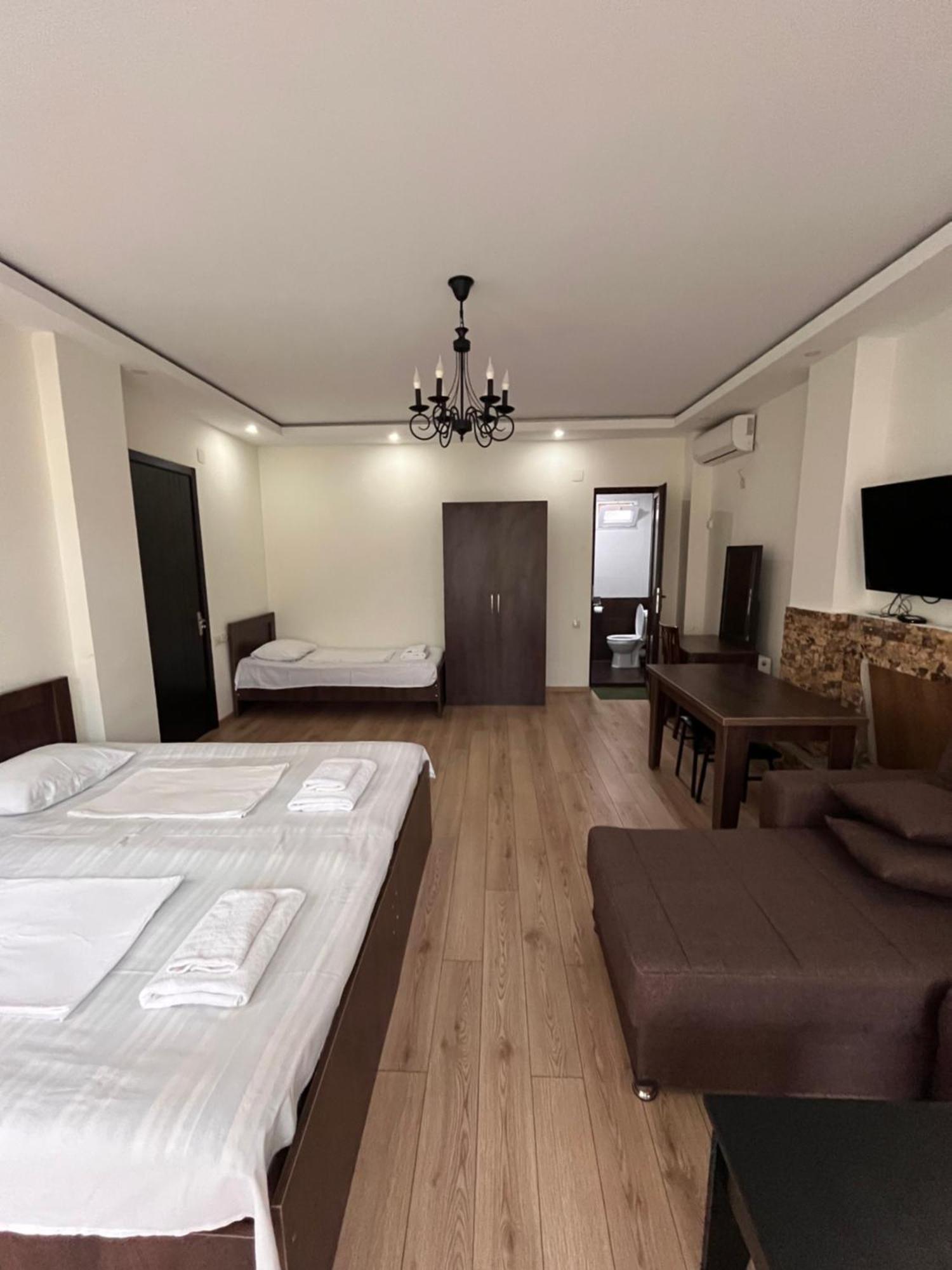 Guest House Madonna コブレチ エクステリア 写真